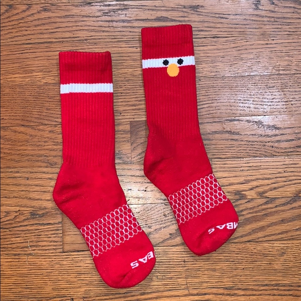 Women’s Sesame Street Elmo Bombas calf socks